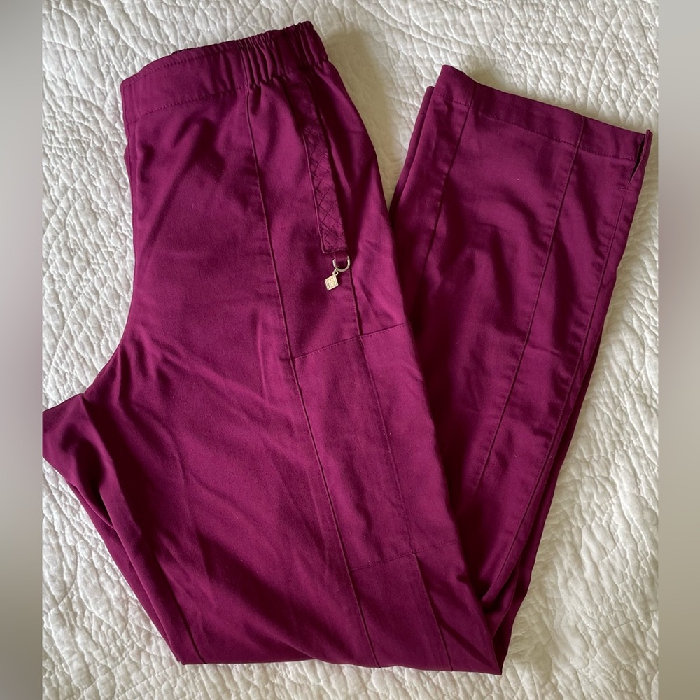 Vera Bradley MAGENTA Scrub Pant (Size: Small)